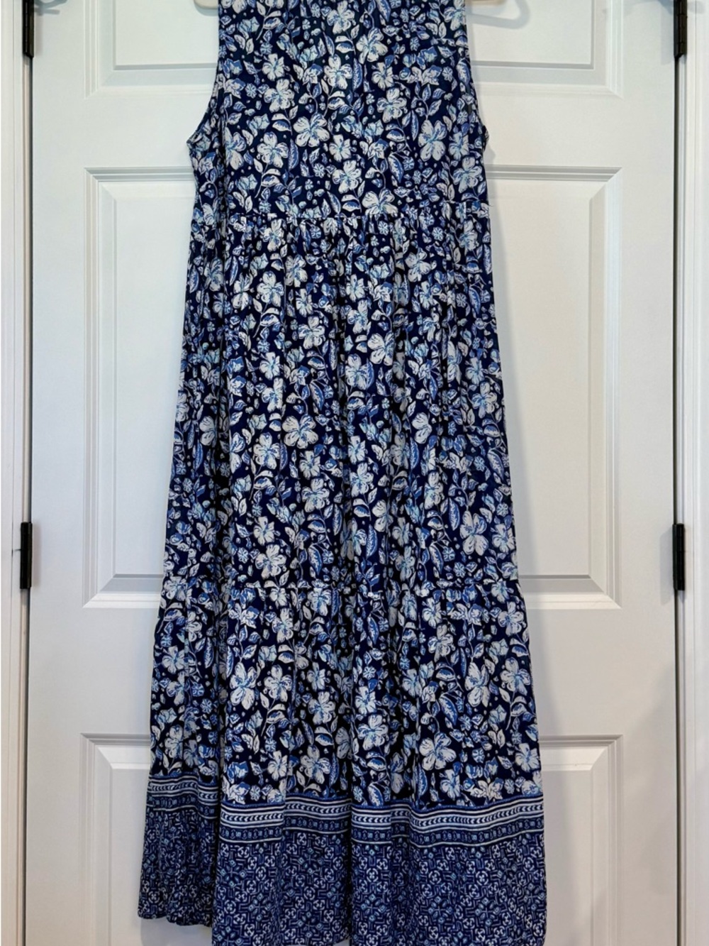 Vineyard Vines Navy and White Floral Tiered Maxi Dress.